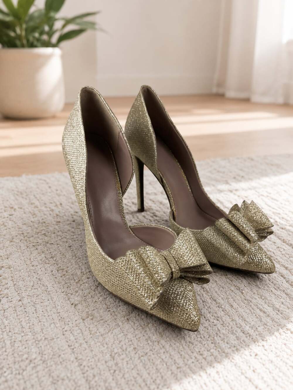 Betsey Johnson Prince Gold Glitter Bow d’Orsay Stiletto Pumps Wedding Heels
